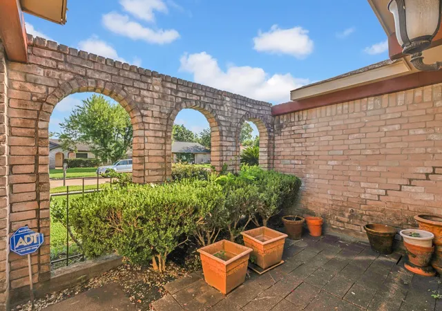 3rd image of 6907 Krause Dr, Missouri City, TX 77489 | MLS# 70721671