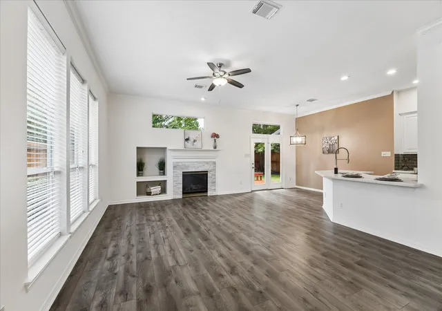 Photo 4 of Sale Pending at 71 W Honey Grv Pl, Spring, TX 77382 | MLS# 92460698 | Listing updated on 2026-08-24