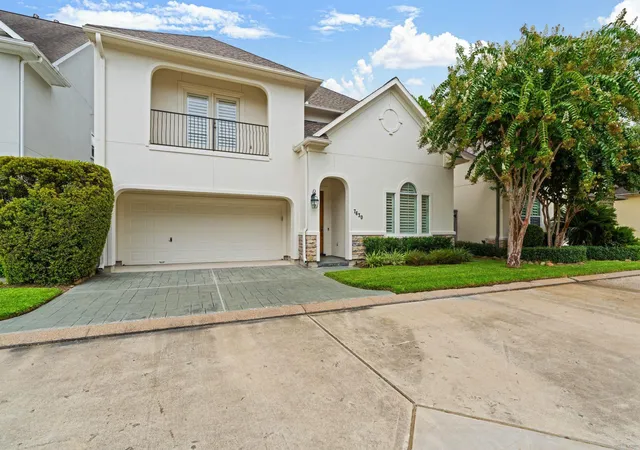 2nd image of 7630 E Jordan Cvs, Houston, TX 77055 | MLS# 81399956