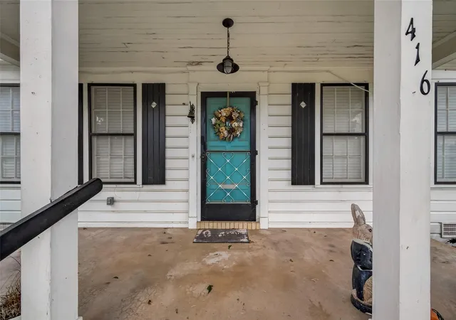 Photo 4 of Single family home for sale at 416 E Caney St, Wharton, TX 77488 | MLS# 36454911 | Listing updated on 2026-08-09