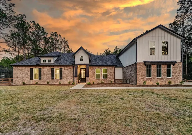 1st image of 15640 Forest Grove Dr, Willis, TX 77378 | MLS# 4566058