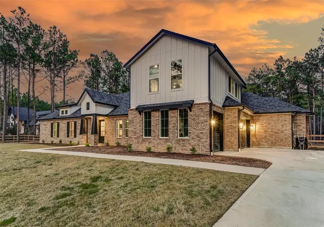 2nd image of 15640 Forest Grove Dr, Willis, TX 77378 | MLS# 4566058