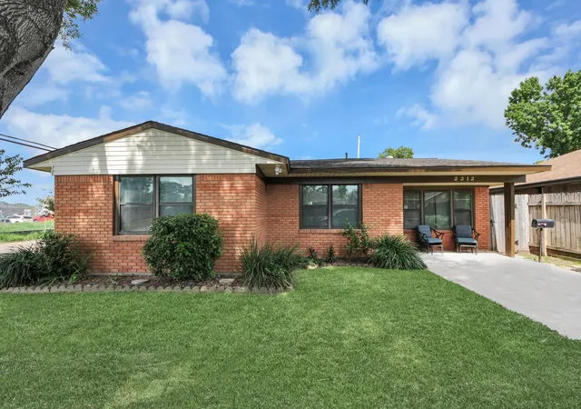 1st image of 2212 Raspberry Ln, Pasadena, TX 77502 | MLS# 2082235