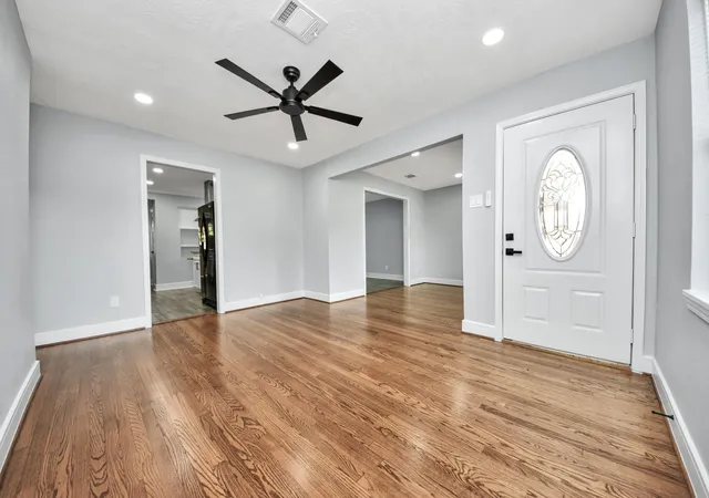 3rd image of 2212 Raspberry Ln, Pasadena, TX 77502 | MLS# 2082235