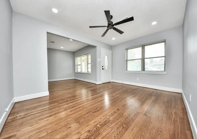4th image of 2212 Raspberry Ln, Pasadena, TX 77502 | MLS# 2082235