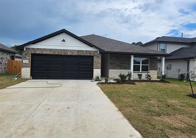 Photo 1 of Sale Pending at 11807 Serena's Song Dr, Willis, TX 77318 | MLS# 52190194 | Listing updated on 2026-09-16