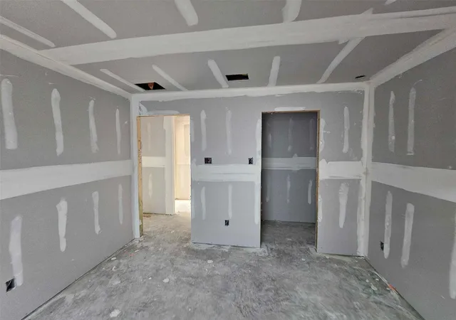 Photo 4 of Sale Pending at 11807 Serena's Song Dr, Willis, TX 77318 | MLS# 52190194 | Listing updated on 2026-09-16