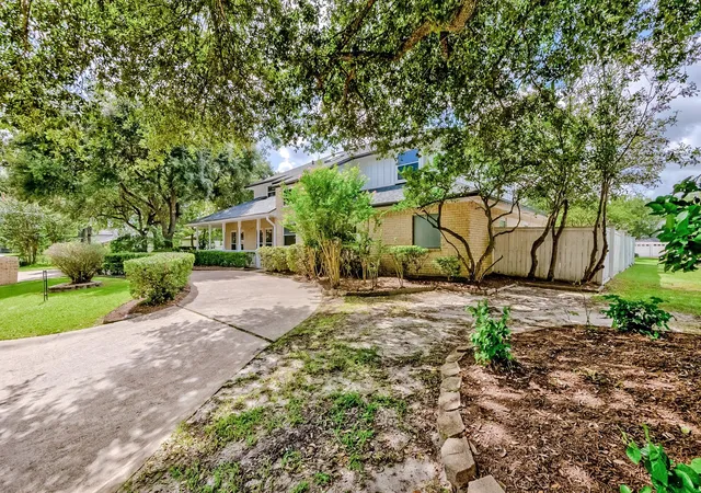 Photo 3 of Single family home for sale at 4495 Thomas Ln, Beaumont, TX 77706 | MLS# 43084838 | Listing updated on 2026-09-12