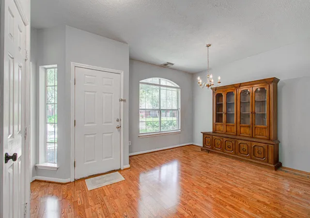 3rd image of 4410 Zimmerly Ct, Sugar Land, TX 77479 | MLS# 57268729