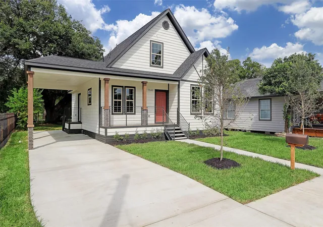 Photo 2 of Single family home for sale at 7149 Ave K, Houston, TX 77011 | MLS# 19132933 | Listing updated on 2026-09-18