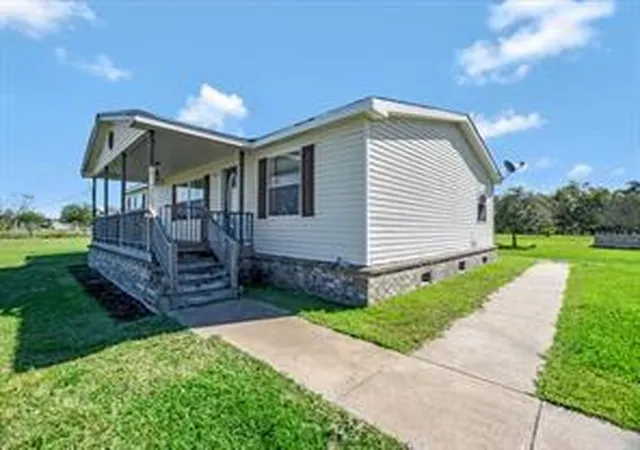 Photo 3 of Single family home for sale at 13515 Matthew Dr, Alvin, TX 77511 | MLS# 90552670 | Listing updated on 2026-08-29