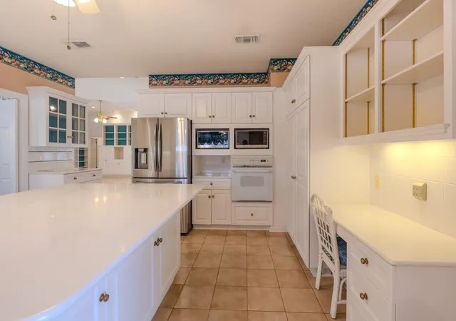Photo 4 of Single family home for sale at 7 Stoney Brk Ln, Bay City, TX 77414 | MLS# 46208246 | Listing updated on 2026-08-13