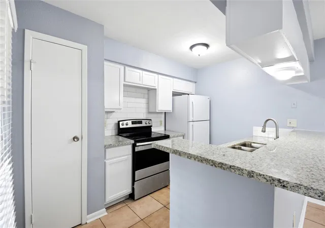 Photo 4 of Sale Pending at 8918 Bissonnet St #112, Houston, TX 77074 | MLS# 7544069 | Listing updated on 2026-10-06