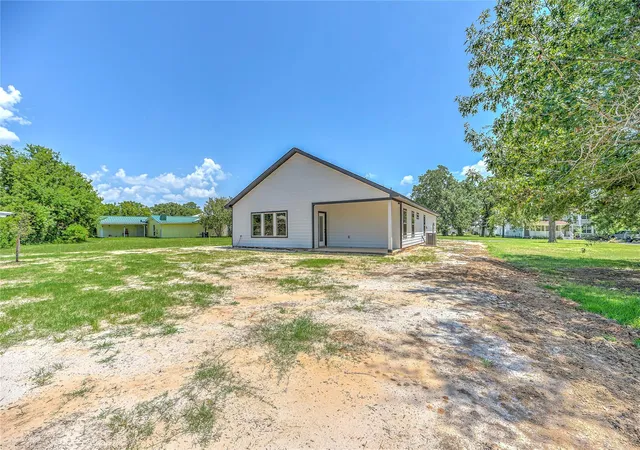 Photo 3 of Single family home for sale at 270 Legend Ln, Livingston, TX 77351 | MLS# 85660069 | Listing updated on 2026-08-11