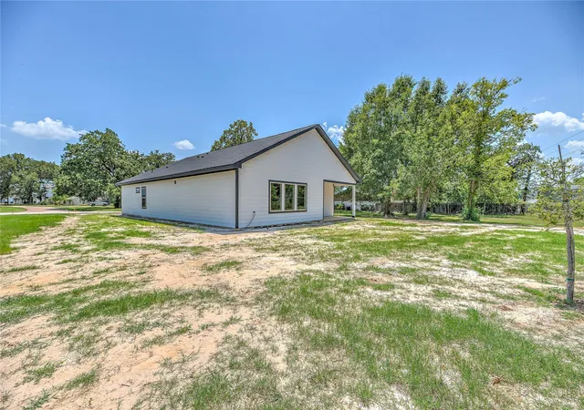 Photo 4 of Single family home for sale at 270 Legend Ln, Livingston, TX 77351 | MLS# 85660069 | Listing updated on 2026-08-11