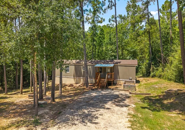 2nd image of 350 Oak Tree Dr, Pointblank, TX 77364 | MLS# 32217309