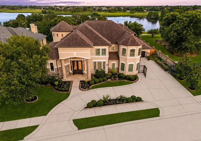 2nd image of 27711 Charter Lake Ln, Katy, TX 77494 | MLS# 74226013
