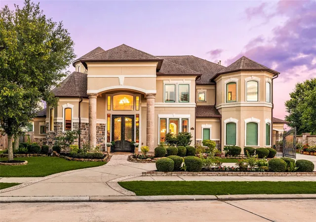 3rd image of 27711 Charter Lake Ln, Katy, TX 77494 | MLS# 74226013