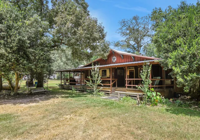 2nd image of 550 Dogwood Rd, Cleveland, TX 77328 | MLS# 25613291