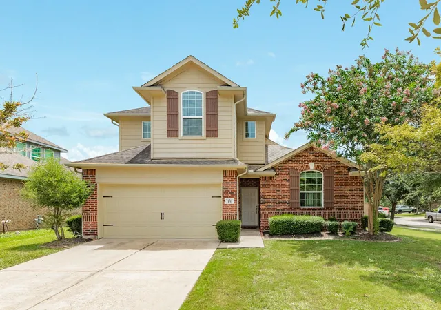 1st image of 101 Long Meadow Ct, Clute, TX 77531 | MLS# 75004947