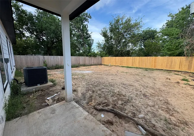 19th image of 516 Spooner St, Pasadena, TX 77506 | MLS# 61144112