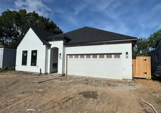 2nd image of 516 Spooner St, Pasadena, TX 77506 | MLS# 61144112