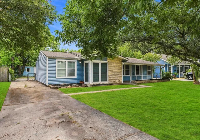 1st image of 1210 14th Ave N, Texas City, TX 77590 | MLS# 59577545