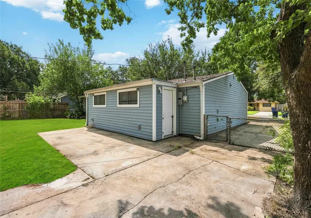 25th image of 1210 14th Ave N, Texas City, TX 77590 | MLS# 59577545