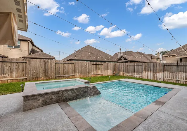 Photo 3 of Single family home for sale at 20807 Magical Merlin Way, Tomball, TX 77375 | MLS# 20331261 | Listing updated on 2026-09-28
