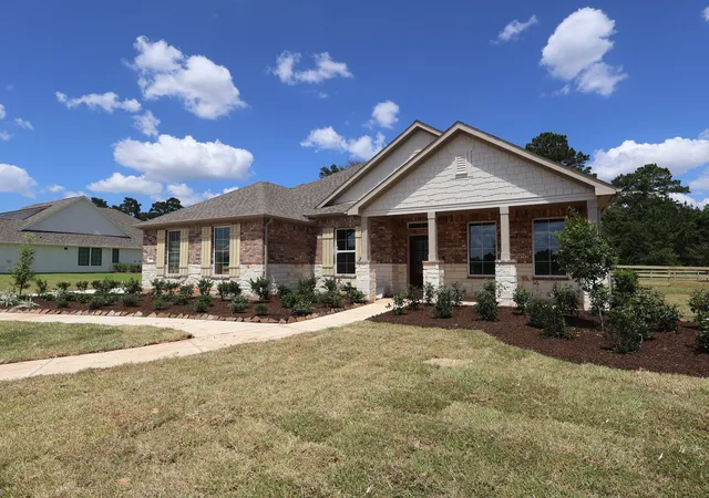 Photo 1 of Sale Pending at 16639 Gaines Glen Ln, Montgomery, TX 77316 | MLS# 40437031 | Listing updated on 2026-09-04