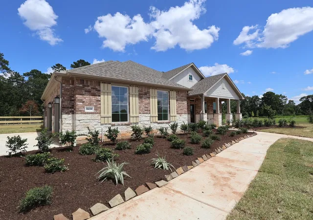 Photo 2 of Sale Pending at 16639 Gaines Glen Ln, Montgomery, TX 77316 | MLS# 40437031 | Listing updated on 2026-09-04