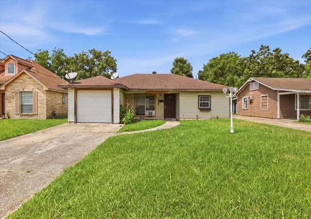 1st image of 2230 Toledo St, Beaumont, TX 77703 | MLS# 24386471