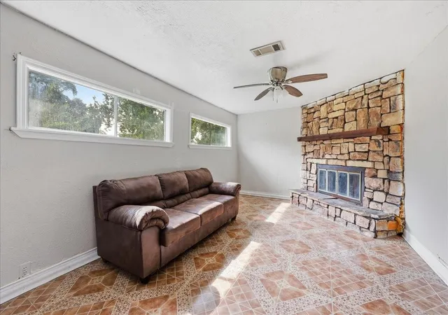 2nd image of 2230 Toledo St, Beaumont, TX 77703 | MLS# 24386471