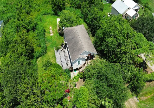 2nd image of 2329 Avenue D, Dickinson, TX 77539 | MLS# 60182367
