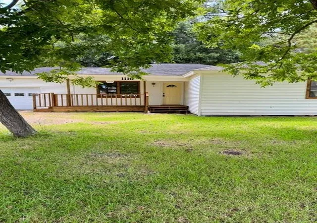 1st image of 1110 Jarrett St, Liberty, TX 77575 | MLS# 59501047