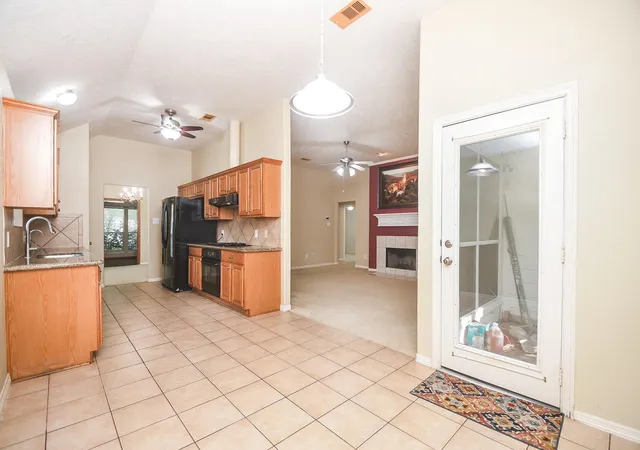 5th image of 6207 Lake Chase Ct, Katy, TX 77493 | MLS# 96183509