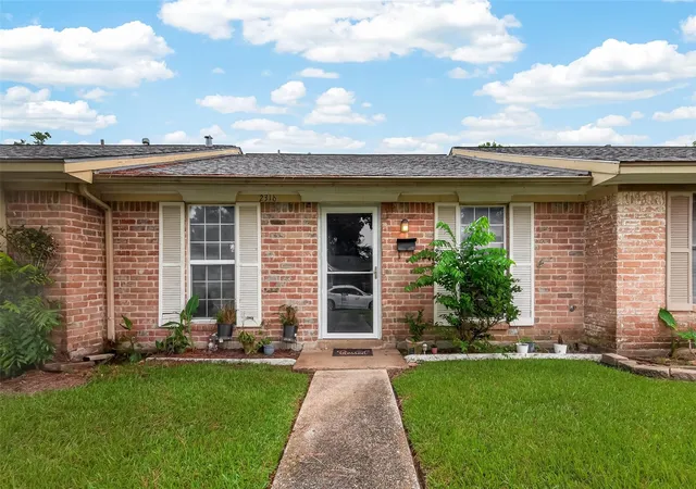 1st image of 2316 Buchanan Dr, Baytown, TX 77520 | MLS# 63289724