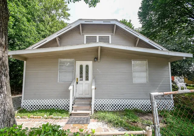4th image of 4301 Gregory St, Houston, TX 77026 | MLS# 39980747