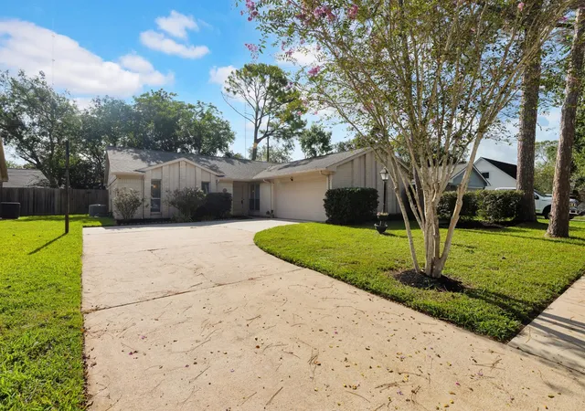 Photo 1 of Single family home for sale at 3203 Cherry Crk Dr, Missouri City, TX 77459 | MLS# 76735050 | Listing updated on 2026-09-02