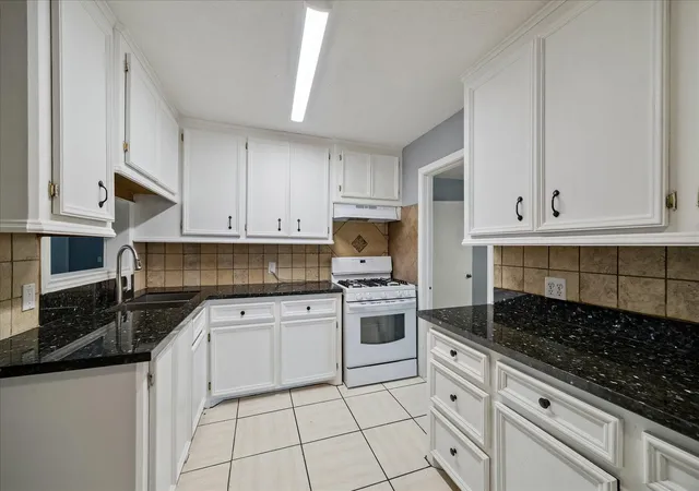 2nd image of 1512 Buchanan St, Pasadena, TX 77502 | MLS# 46903977