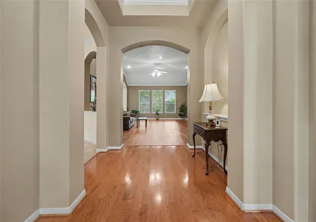 Photo 4 of Single family home for sale at 2129 Brittany Colony Dr, League City, TX 77573 | MLS# 11494946 | Listing updated on 2026-09-16