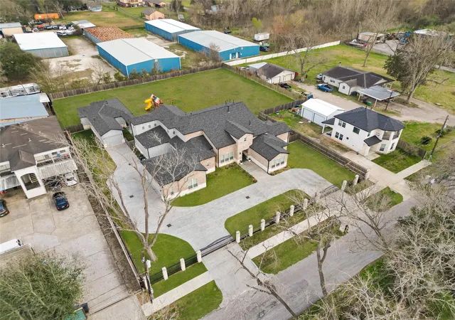 1st image of 4821 1st St, Pasadena, TX 77504 | MLS# 40229891