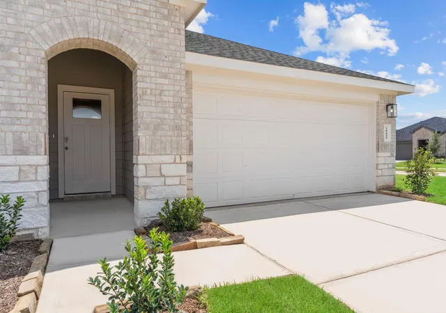 2nd image of 719 Heaven Dr, Beasley, TX 77417 | MLS# 71028445