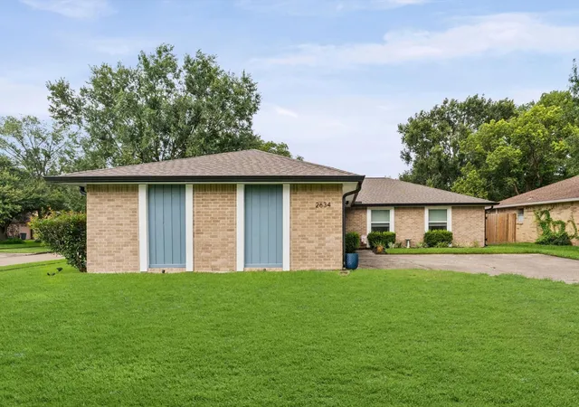 2nd image of 2634 Plymouth Rock Dr, Webster, TX 77598 | MLS# 70501960