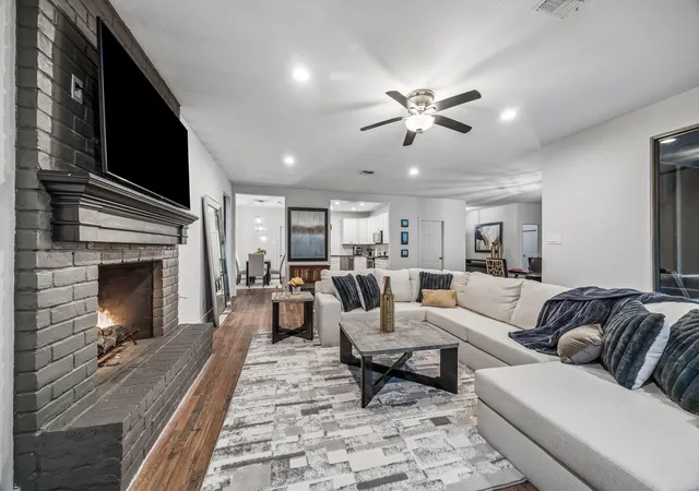 Photo 3 of Single family home for sale at 3203 Deep River Ct, Kingwood, TX 77339 | MLS# 41002802 | Listing updated on 2026-09-09