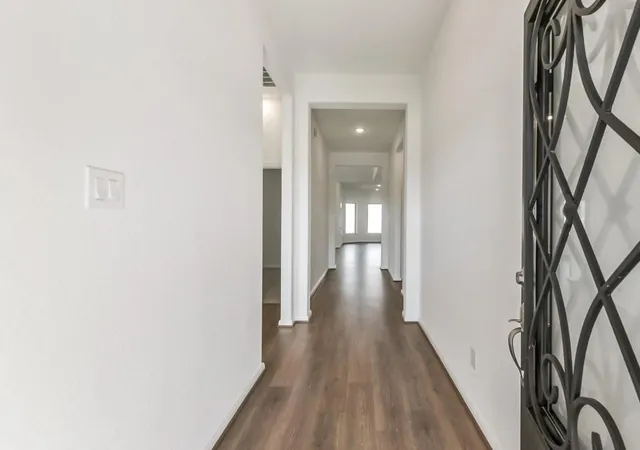 Photo 2 of Single family home for sale at 1092 Birds Landing Dr, Magnolia, TX 77355 | MLS# 43941043 | Listing updated on 2026-08-28