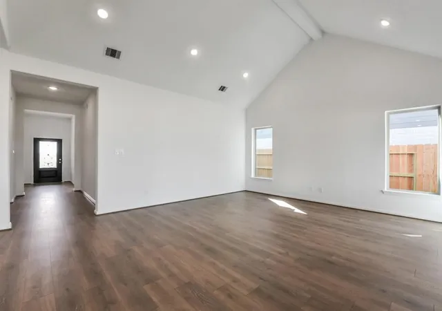 Photo 3 of Single family home for sale at 1092 Birds Landing Dr, Magnolia, TX 77355 | MLS# 43941043 | Listing updated on 2026-08-28
