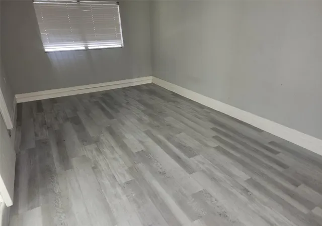 2nd image of 8159 Redfern Dr, Houston, TX 77033 | MLS# 77436845