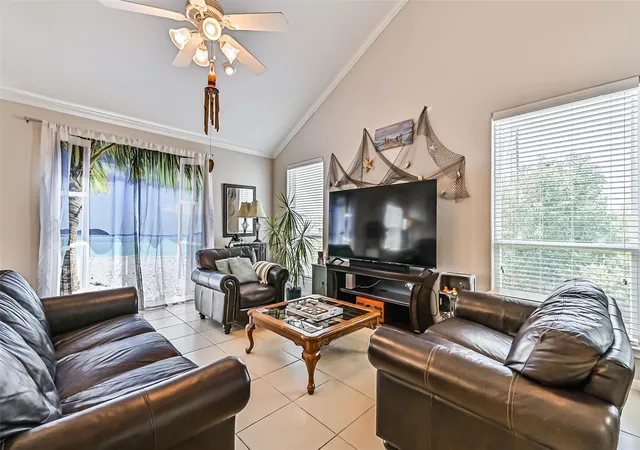 Photo 4 of Townhouse for sale at 3100 75th Street #10, Galveston, TX 77551 | MLS# 27696003 | Listing updated on 2026-09-01