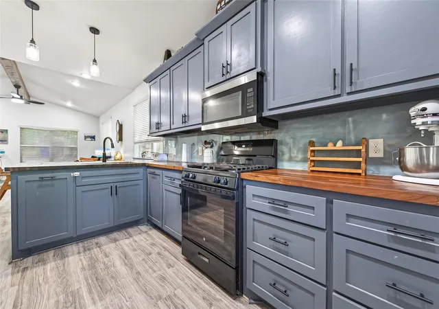 3rd image of 15245 Austin Rd, Willis, TX 77378 | MLS# 66494547